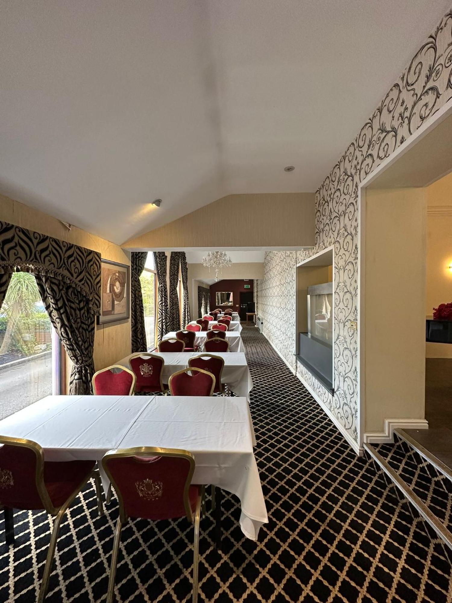 Carlton Park Hotel Rotherham Exteriör bild