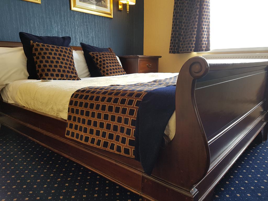 Carlton Park Hotel Rotherham Exteriör bild