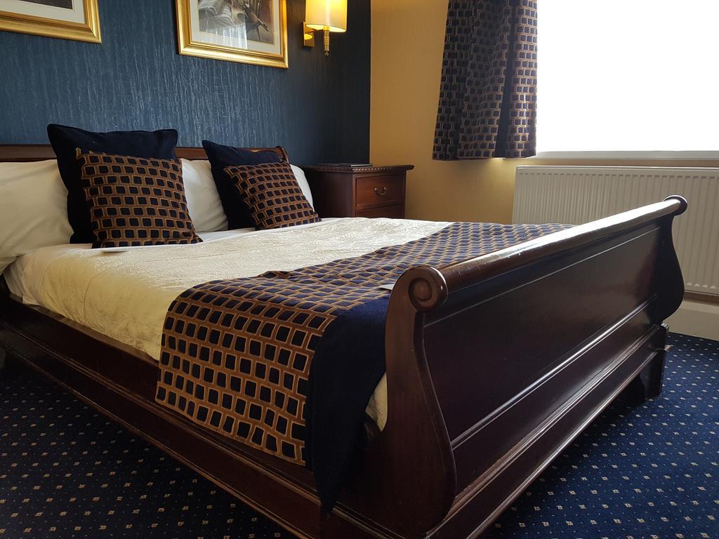 Carlton Park Hotel Rotherham Exteriör bild