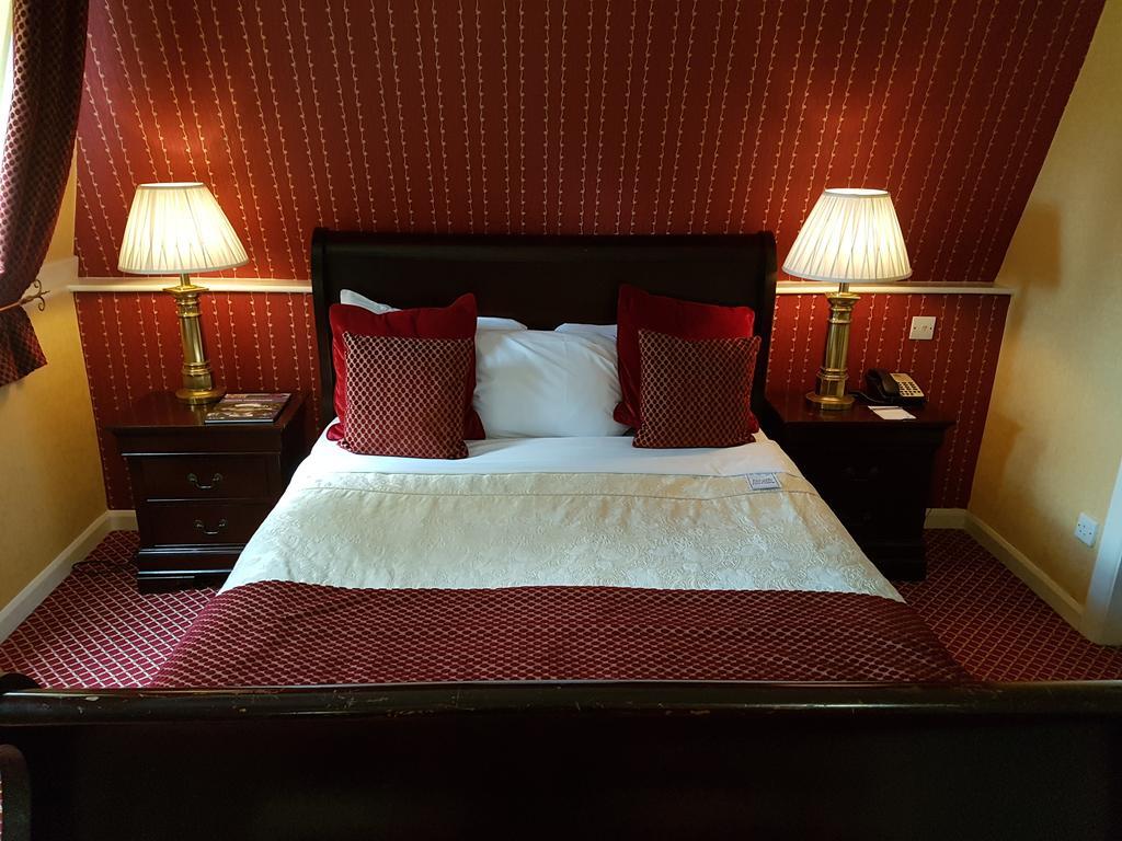 Carlton Park Hotel Rotherham Exteriör bild