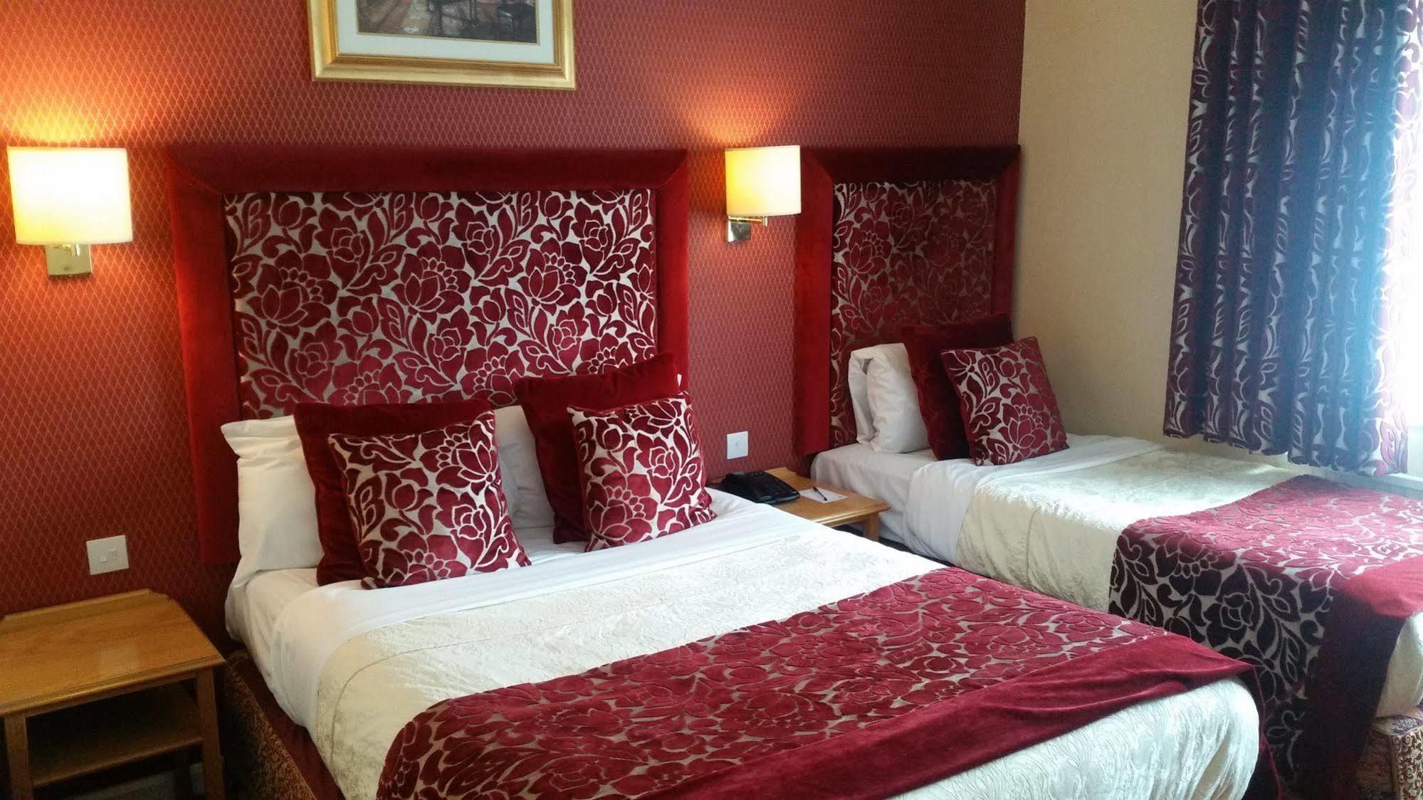 Carlton Park Hotel Rotherham Exteriör bild