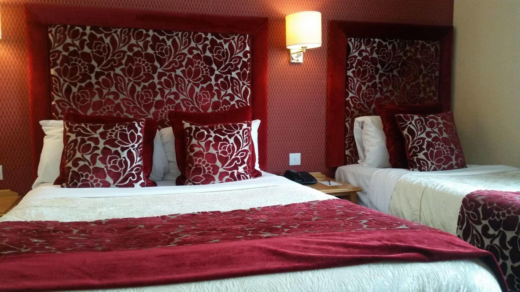 Carlton Park Hotel Rotherham Exteriör bild