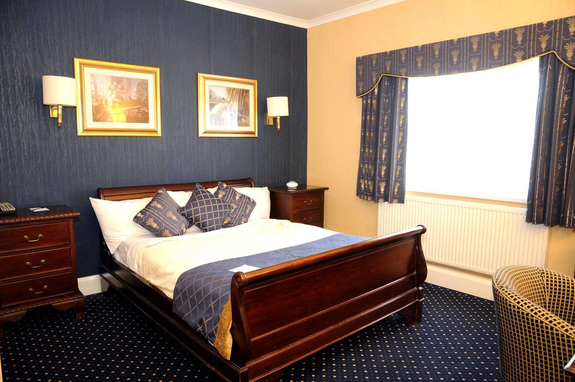 Carlton Park Hotel Rotherham Exteriör bild